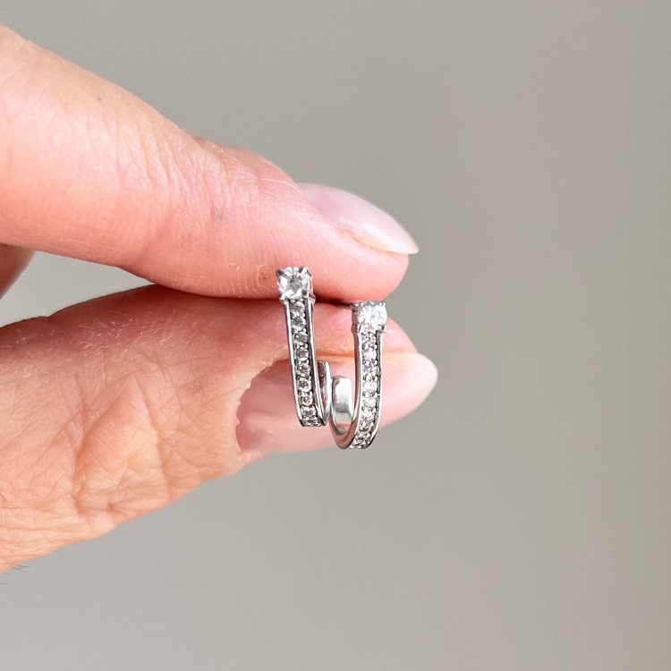 Srebrne kolczyki z cyrkoniami NIEOCZYWISTE