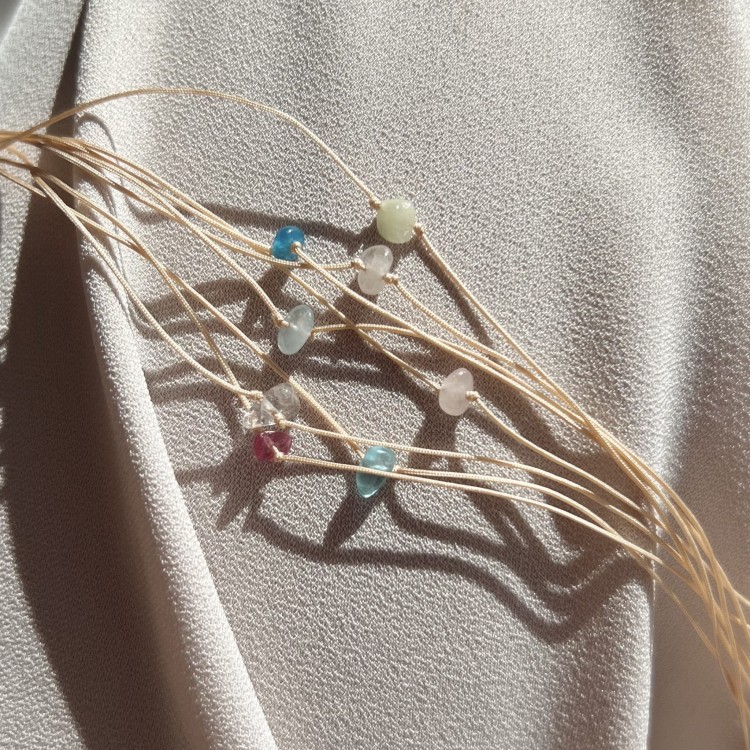 Bransoletka na szczęście  | kryształ górski, masa perłowa, kamień księżycowy