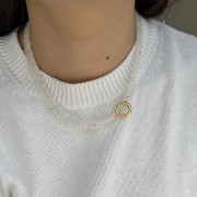 Naszyjnik ZAPIĘCIE KOŁO jadeit AKCENT kamienie naturalne biały