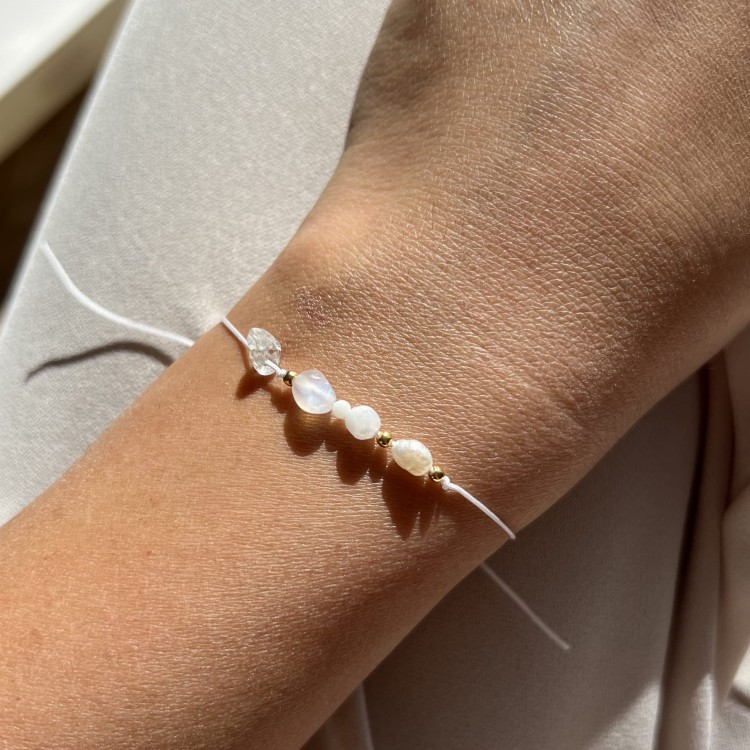 Bransoletka na szczęście  | kryształ górski, kamień księżycowy, perła, masa perłowa