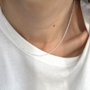 Srebrny naszyjnik choker KOSTKA