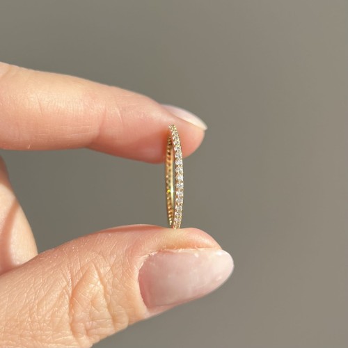 Srebrny pozłacany pierścionek obrączka z cyrkoniami KLASYCZNY