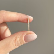 Srebrny pozłacany pierścionek obrączka z cyrkoniami KLASYCZNY