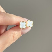 Srebrne pozłacane kolczyki KONICZYNA białe masa perłowa