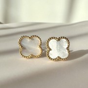 Srebrne pozłacane kolczyki KONICZYNA białe masa perłowa