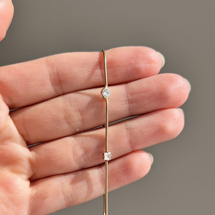 Srebrny pozłacany naszyjnik choker z cyrkoniami