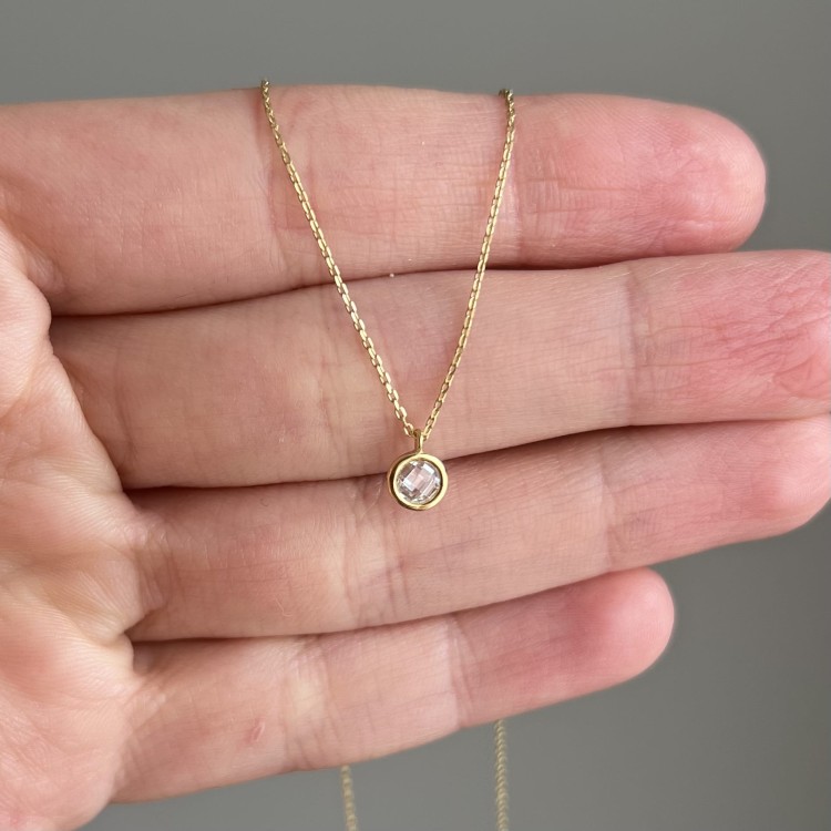 Złoty naszyjnik z cyrkonią 333