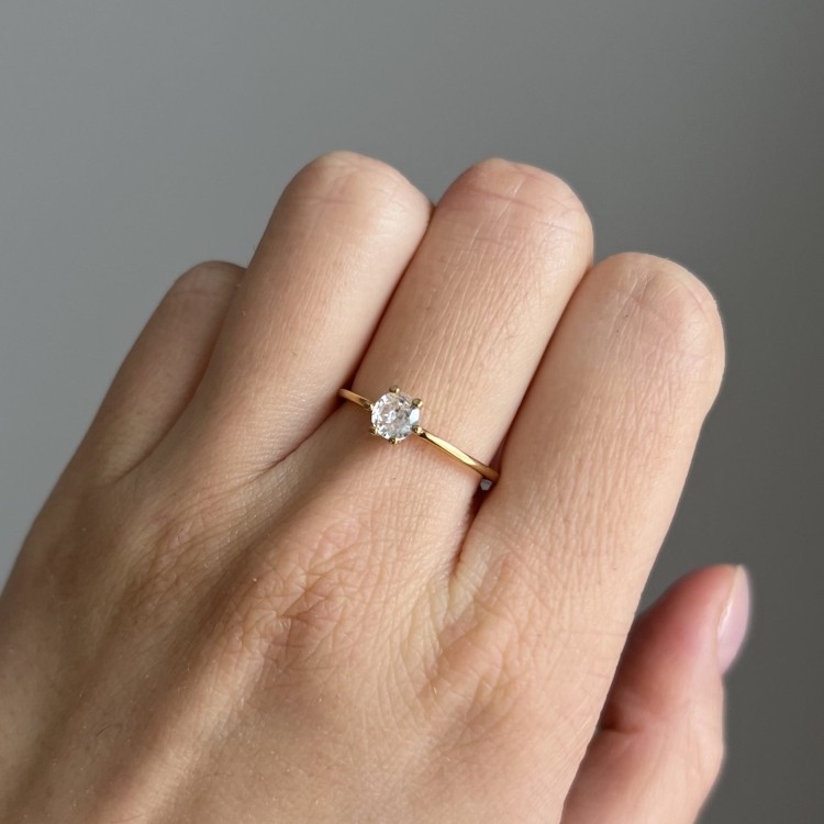 Srebrny pozłacany pierścionek z cyrkonią UKOCHANA