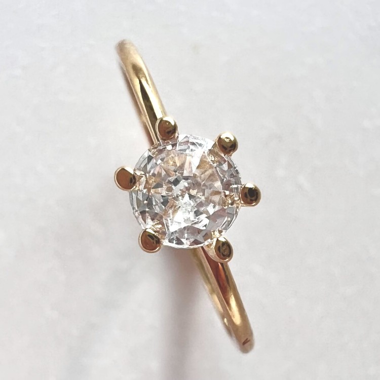 Srebrny pozłacany pierścionek z cyrkonią UKOCHANA