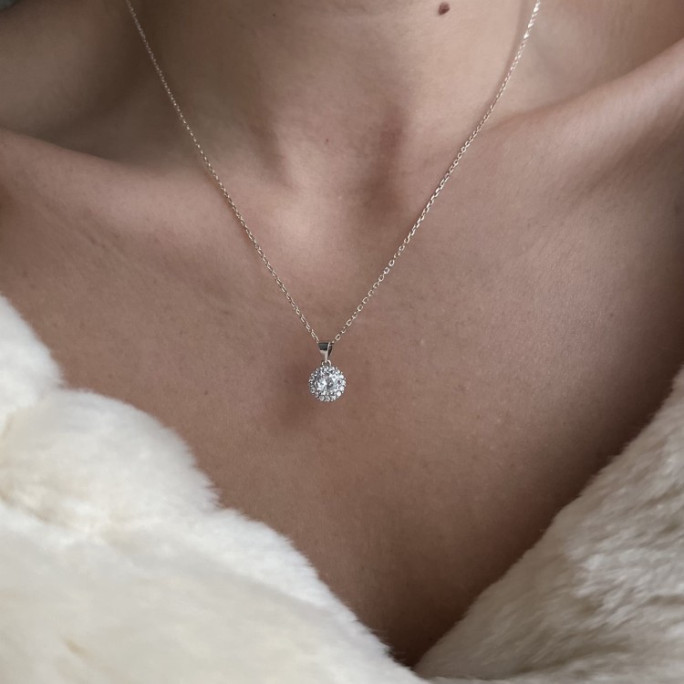 Srebrny naszyjnik z cyrkoniami BŁYSZCZĄCY