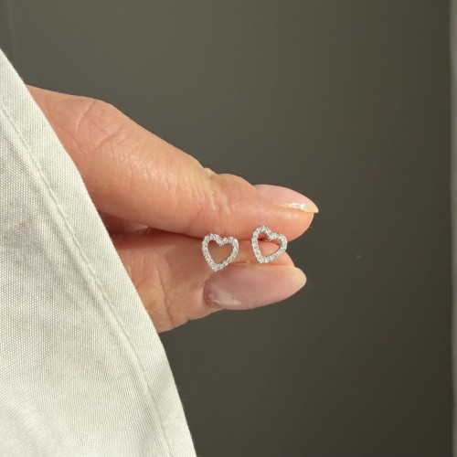 Srebrne kolczyki z cyrkoniami serca