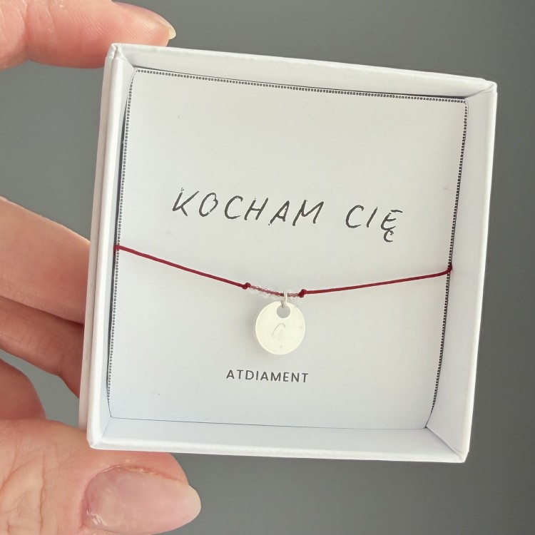 Bransoletka na sznurku personalizowana TWOJA LITERKA kamienie czerwony