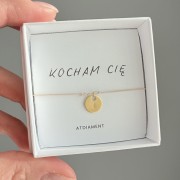 Bransoletka na sznurku personalizowana TWOJA LITERKA kamienie beżowy