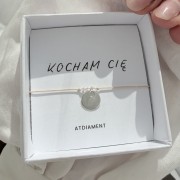 Bransoletka na sznurku personalizowana TWOJA LITERKA kamienie beżowy