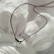 Bransoletka na sznurku personalizowana TWOJA LITERKA kamienie czarny