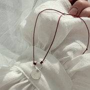 Bransoletka na sznurku personalizowana TWOJA LITERKA  czerwony