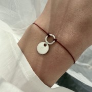 Bransoletka na sznurku personalizowana TWOJA LITERKA  czerwony