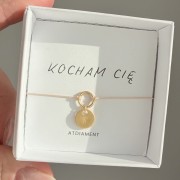 Bransoletka na sznurku personalizowana TWOJA LITERKA  beżowy