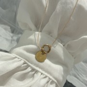 Bransoletka na sznurku personalizowana TWOJA LITERKA  beżowy