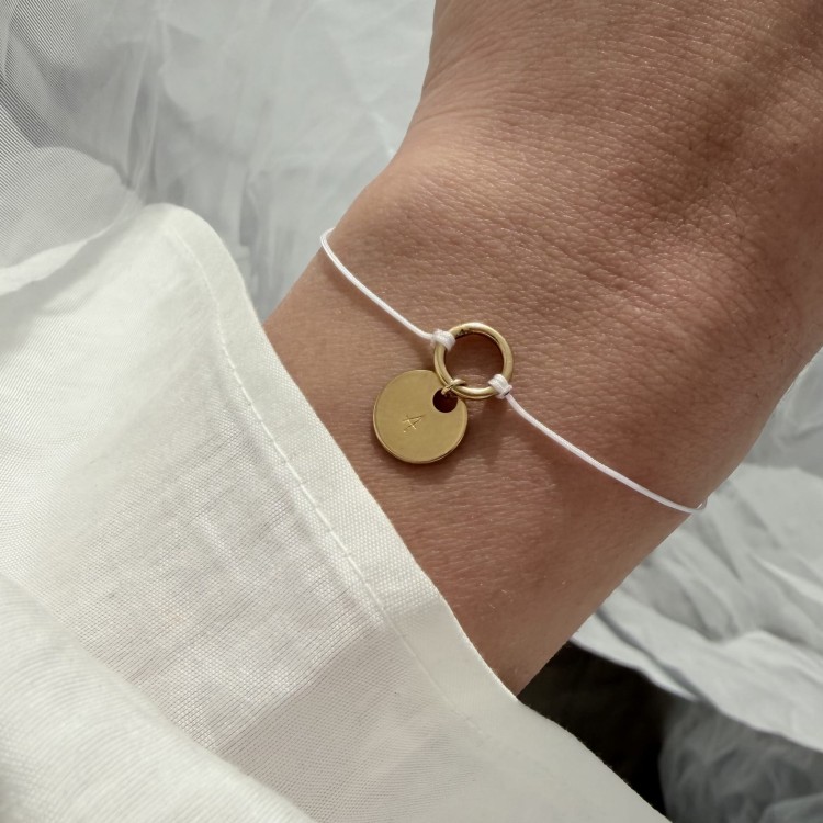 Bransoletka na sznurku personalizowana TWOJA LITERKA  biały