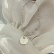 Personalizowana bransoletka z literką – blaszka 8 mm