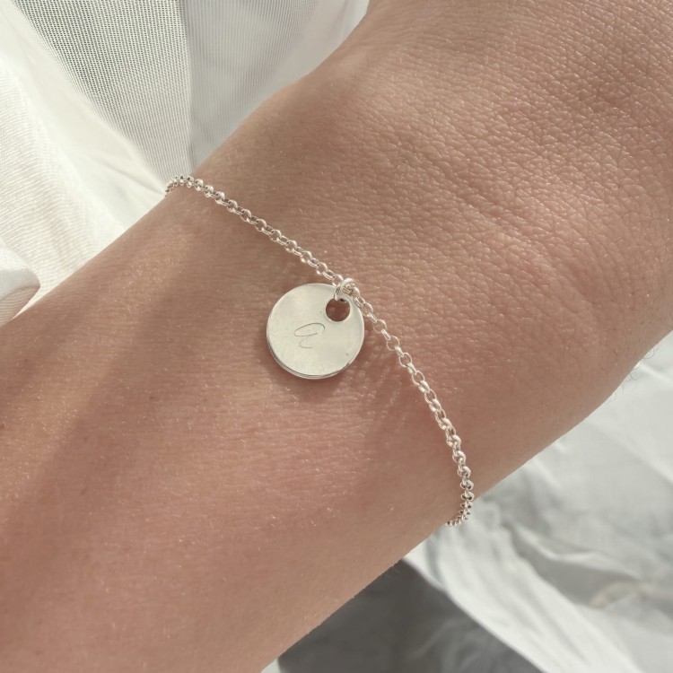 Personalizowana bransoletka z literką – blaszka 8 mm