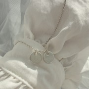 Personalizowana bransoletka z literką – 2 blaszki 8 mm