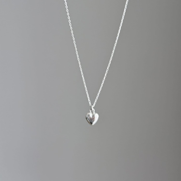 Srebrny srebrny naszyjnik serce LOVE