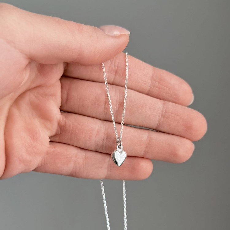 Srebrny srebrny naszyjnik serce LOVE