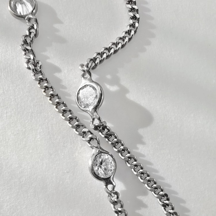 Srebrny naszyjnik choker pancerka z cyrkoniami