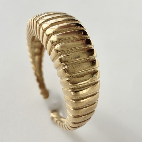 Srebrny pozłacany pierścionek Wyszukany