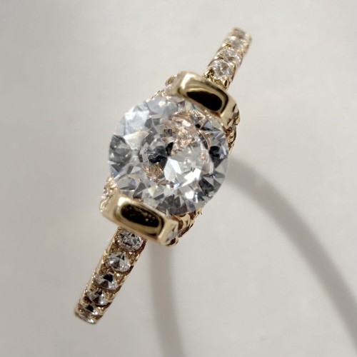 Srebrny pozłacany pierścionek z cyrkoniami ZACHWYT