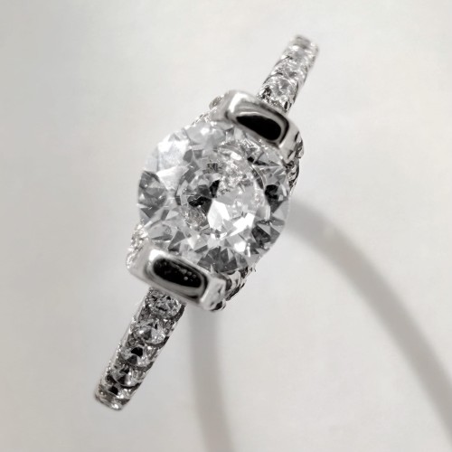 Srebrny pierścionek z cyrkoniami ZACHWYT