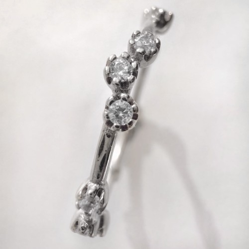 Srebrny pierścionek z cyrkoniami