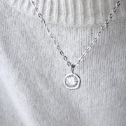 Srebrny naszyjnik z cyrkonią PŁYNNE SREBRO