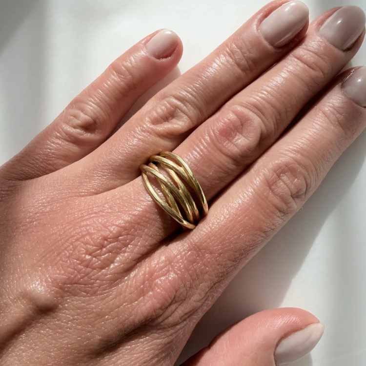 Srebrny pozłacany pierścionek Zjawiskowy