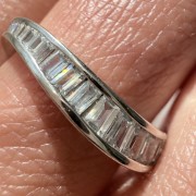 Srebrny pierścionek z cyrkoniami FORMA no. 2