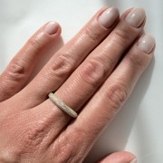 Srebrny pozłacany pierścionek obrączka z cyrkoniami ZACHWYT