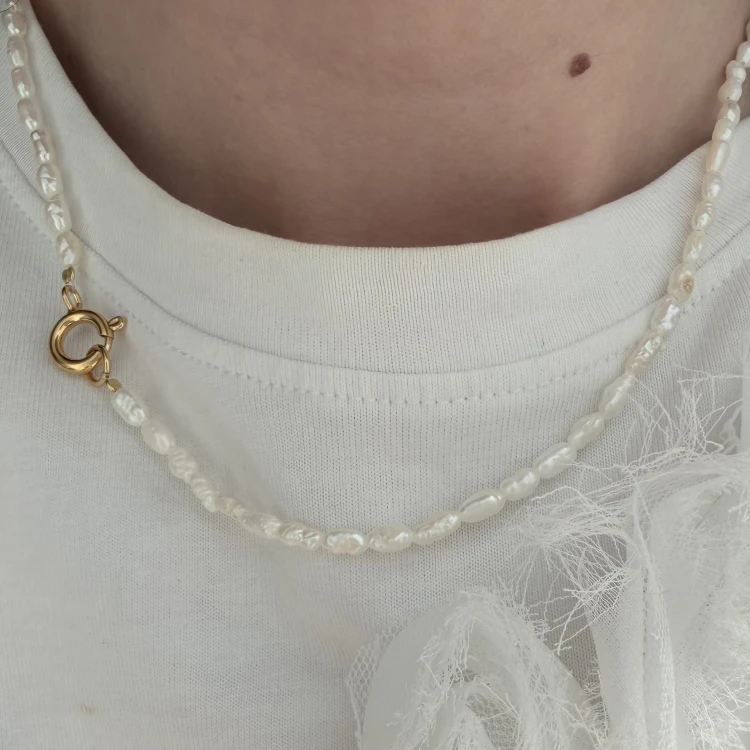 Naszyjnik  z naturalnych pereł NIEIDEALNY no. 2