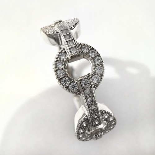 Srebrny pierścionek trzy koła z cyrkoniami