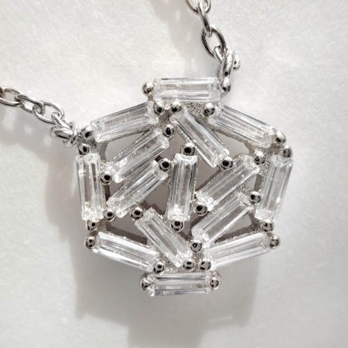 Srebrny naszyjnik z cyrkoniami