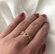 Srebrny pozłacany pierścionek trzy koła z cyrkoniami