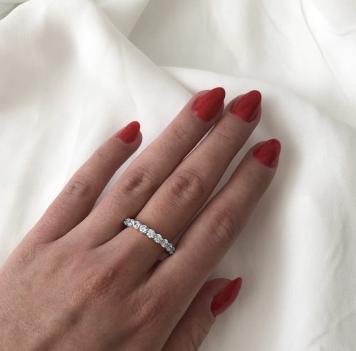 Srebrny pierścionek obrączka z cyrkoniami