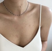 Srebrny naszyjnik choker z granatową emalią