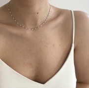 Srebrny naszyjnik choker z białą emalią