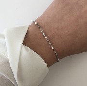 Srebrna bransoletka z białą emalią