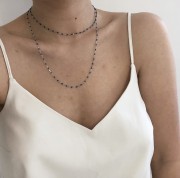 Srebrny naszyjnik z granatową emalią