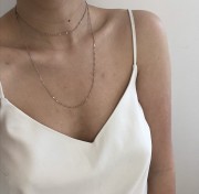 Srebrny naszyjnik z różową emalią