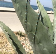 Srebrny pozłacany naszyjnik z niebieską emalią