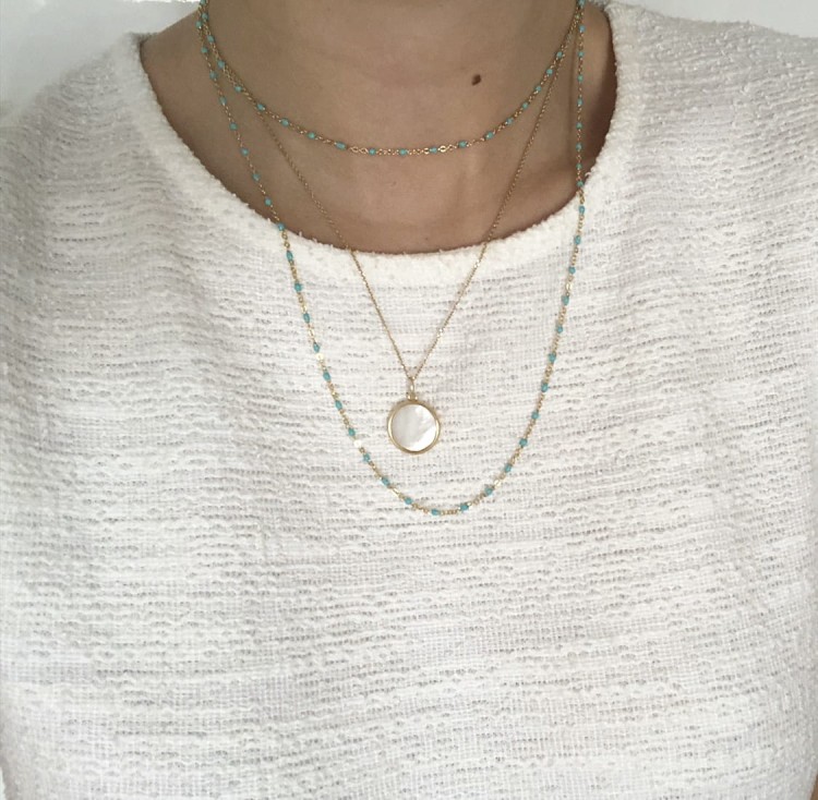 Srebrny pozłacany naszyjnik z niebieską emalią